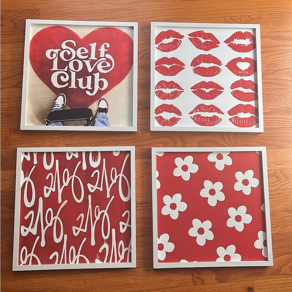 Red Trendy Mixtile Picture Frames